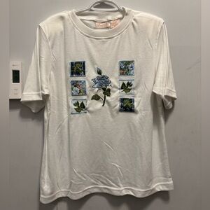 Vintage Tradition Floral blue Embroidered Tshirt M Cottage Core shoulder pads